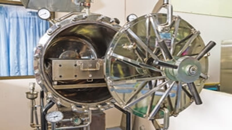 Medical Inflatable Seals, Manufacturers use industrial seals for a variety of medical equipment, including sterilizer door seals and bathtubs